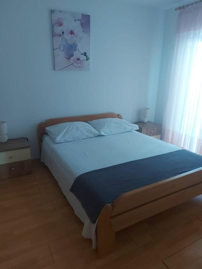 Apartmani Ciklic Dobropoljana ภายนอก รูปภาพ