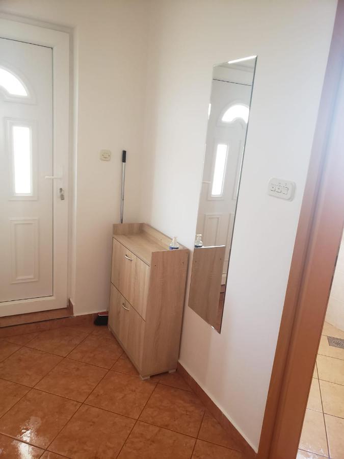 Apartmani Ciklic Dobropoljana ภายนอก รูปภาพ
