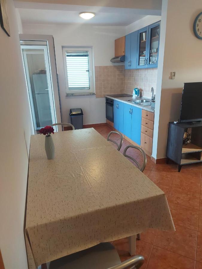 Apartmani Ciklic Dobropoljana ภายนอก รูปภาพ