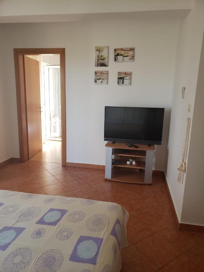 Apartmani Ciklic Dobropoljana ภายนอก รูปภาพ