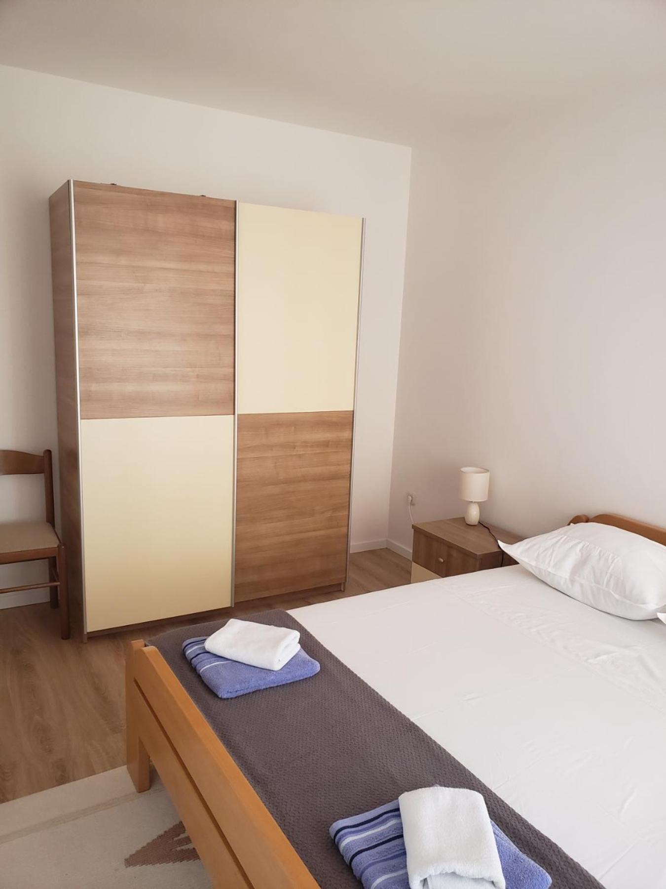 Apartmani Ciklic Dobropoljana ภายนอก รูปภาพ